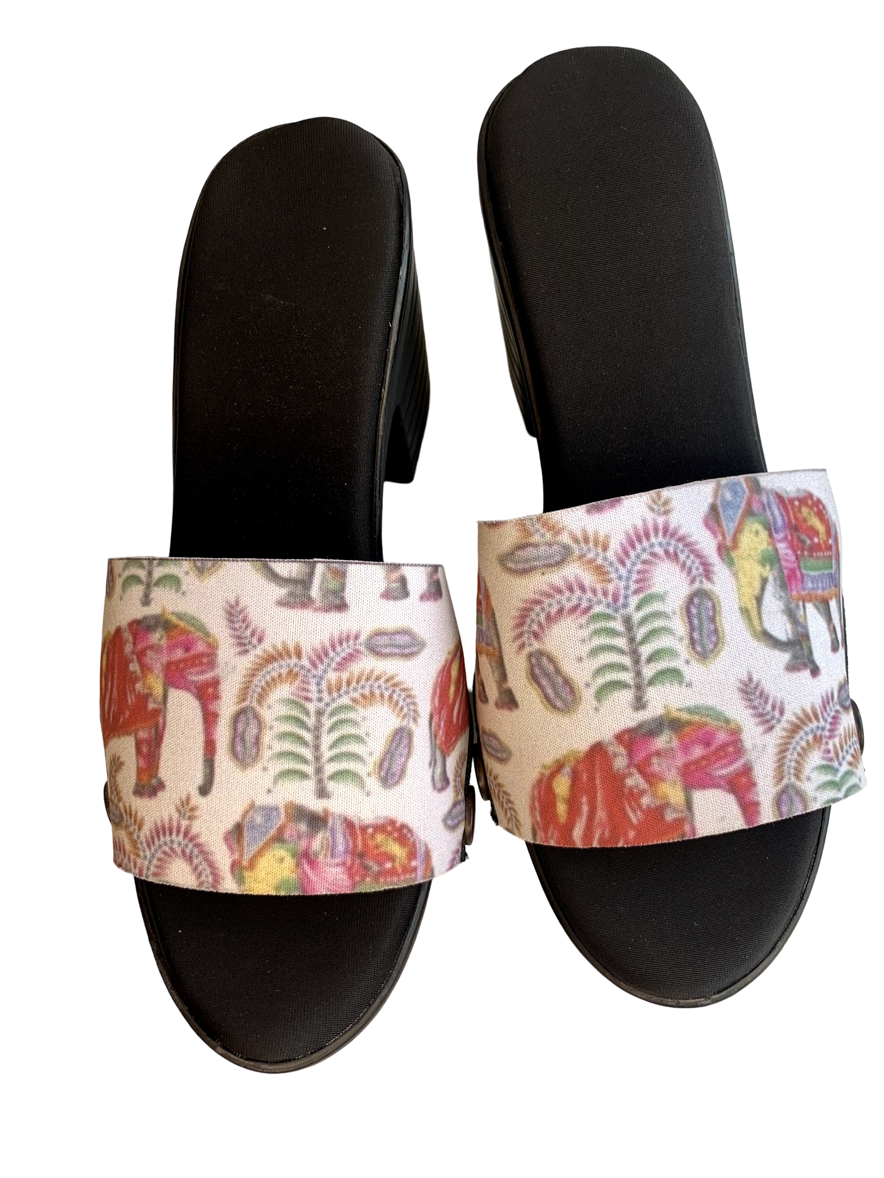 Elephant Parade snap-on shoe strap set close-up on back heel - Rajasthani block print red and pink ceremonial elephants on cream by Soule